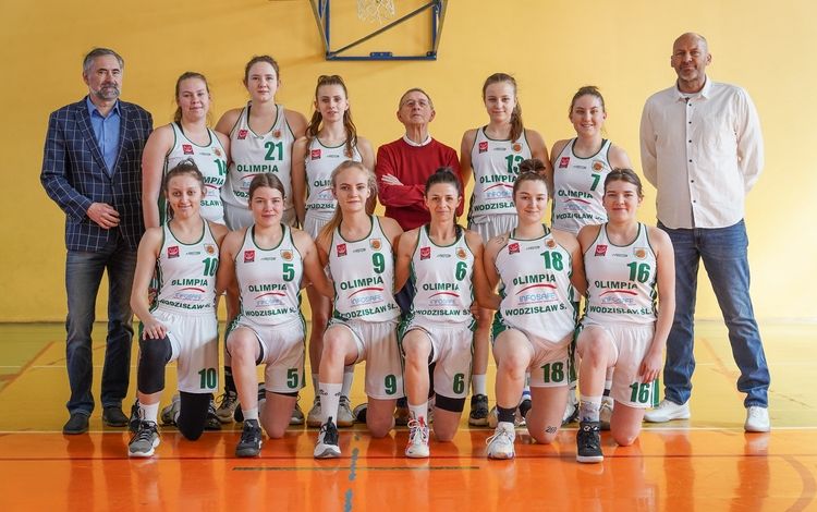 2. liga koszykówki kobiet: ŻKK Olimpia Wodzisław - MOSIR Bochnia 81:56, Grzegorz Matla